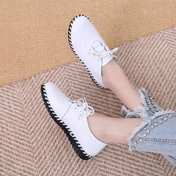 dress shoes spring hand sewn women's single upper leather mother's shoes lace up soft sole large flat 05mb, Black
dress shoes spring hand sewn women's single upper leather mother's shoes lace up soft sole large flat 05mb, Black