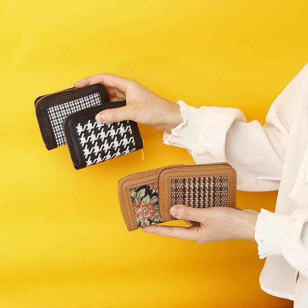 fashion high end ladies card holder new canvas houndstooth coin purse bank card storage card bag multi function slot wallet, Red;black
fashion high end ladies card holder new canvas houndstooth coin purse bank card storage card bag multi function slot wallet, Red;black