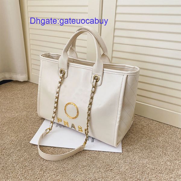 luxury designer classic handbags women's beach bags brand ch metal badge tote bag small mini evening handbag female capacity large leat, Black;red
luxury designer classic handbags women's beach bags brand ch metal badge tote bag small mini evening handbag female capacity large leat, Black;red