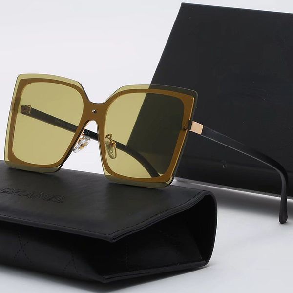 2022 international luxury brand designer new fashion sunglasses retro trend men's and women's sunglasses street shooting travel an, White;black
2022 international luxury brand designer new fashion sunglasses retro trend men's and women's sunglasses street shooting travel an, White;black