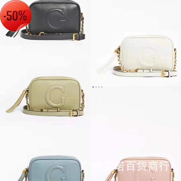 luxury designergs home new 2022 fashion solid color embossed simple tassel chain single shoulder messenger bag
luxury designergs home new 2022 fashion solid color embossed simple tassel chain single shoulder messenger bag