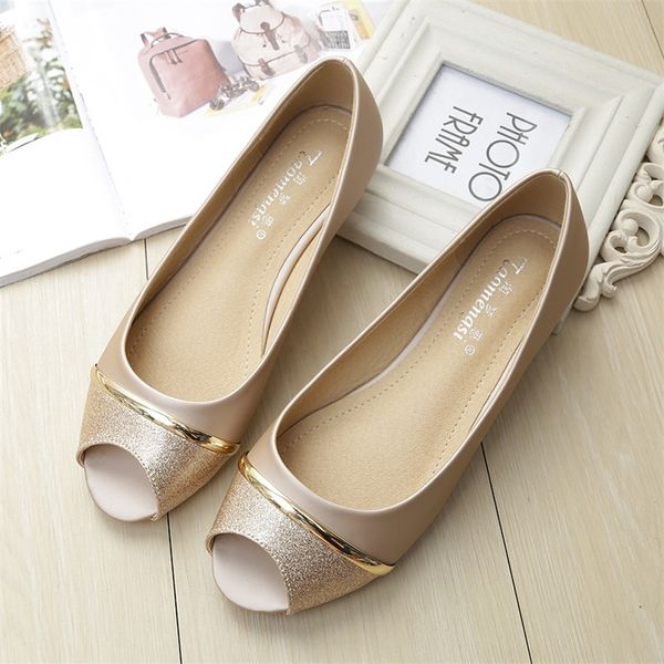chaussure femme summer ladies deep toe gold sequin flat shoes nonslip soft soles pregnant women shallow pu leather loafers 220615, Black
chaussure femme summer ladies deep toe gold sequin flat shoes nonslip soft soles pregnant women shallow pu leather loafers 220615, Black