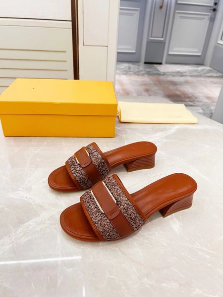 women woody mules flat sandals beige slides designer canvas lace slippers white black sail womens fashion outdoor beach slipper shoes 0601
women woody mules flat sandals beige slides designer canvas lace slippers white black sail womens fashion outdoor beach slipper shoes 0601