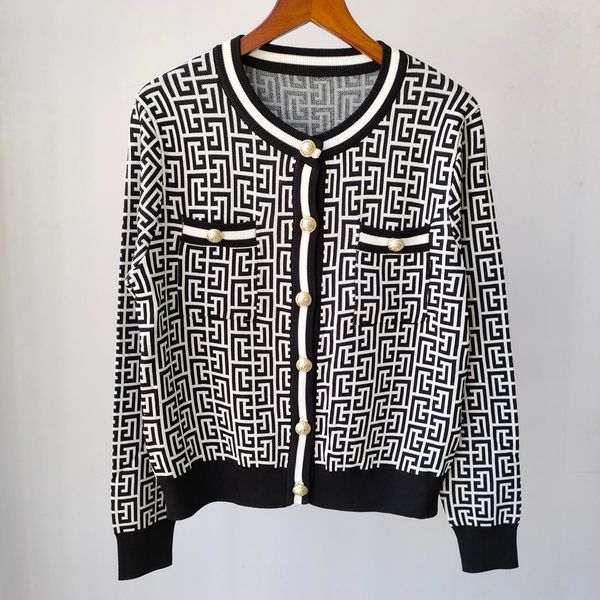 2022 black/pink letter print women's cardigan brand same style women's sweaters dh11, White;black
2022 black/pink letter print women's cardigan brand same style women's sweaters dh11, White;black