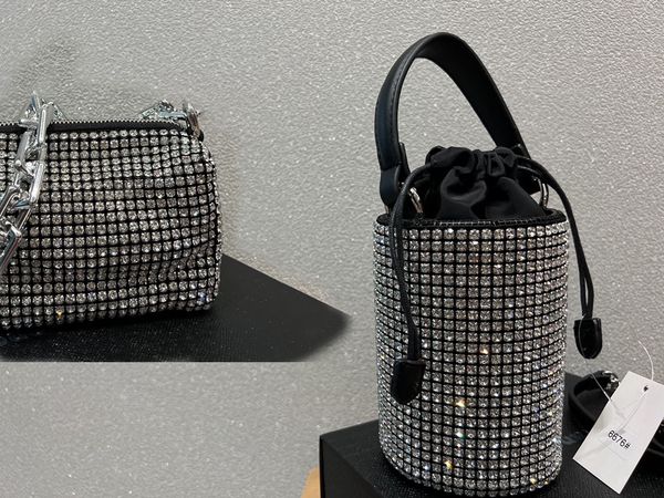 diamond bag come miss luxurys designers bucket bag mini tote pochette classic fashion clutch wallet mesh rhinestone disco dinner party pillo, Red;black
diamond bag come miss luxurys designers bucket bag mini tote pochette classic fashion clutch wallet mesh rhinestone disco dinner party pillo, Red;black