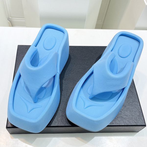 2022 spring and summer latest popular series water table clip on sandals slippers sponge cake thick bottom swimming pool beach leisure luxur, Black
2022 spring and summer latest popular series water table clip on sandals slippers sponge cake thick bottom swimming pool beach leisure luxur, Black