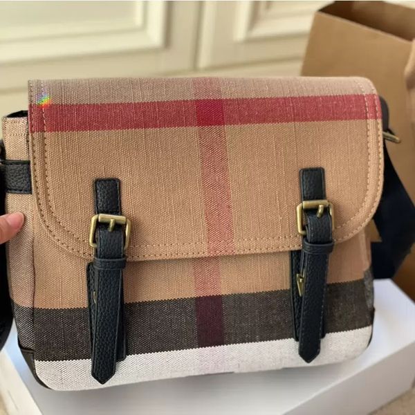 canvas messenger bag men handbag purse tartan shoulder crossbody bags plaid design genuine leather patchwork wallets inteior zip pocket, Black;red
canvas messenger bag men handbag purse tartan shoulder crossbody bags plaid design genuine leather patchwork wallets inteior zip pocket, Black;red