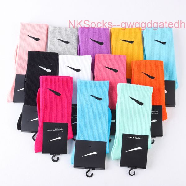fashion men's hook brand socks classic middle tube sports moisture absorption sock casual men women luxury wear medium short sportsocks, Black
fashion men's hook brand socks classic middle tube sports moisture absorption sock casual men women luxury wear medium short sportsocks, Black