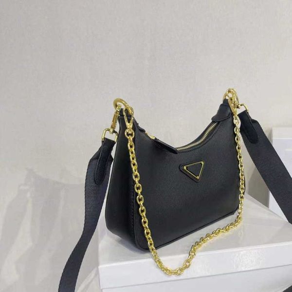 latest shoulder bag high baokuanqnylon hobo quality luxury designer fashion handbag monog embossing fashions classics handbags luxurys
latest shoulder bag high baokuanqnylon hobo quality luxury designer fashion handbag monog embossing fashions classics handbags luxurys
