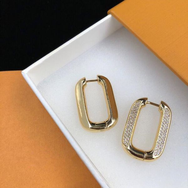 18k gold silver diamond ear studs fashion women hoop earrings luxury designer jewelry lady wedding accessories with gift box, Golden;silver
18k gold silver diamond ear studs fashion women hoop earrings luxury designer jewelry lady wedding accessories with gift box, Golden;silver
