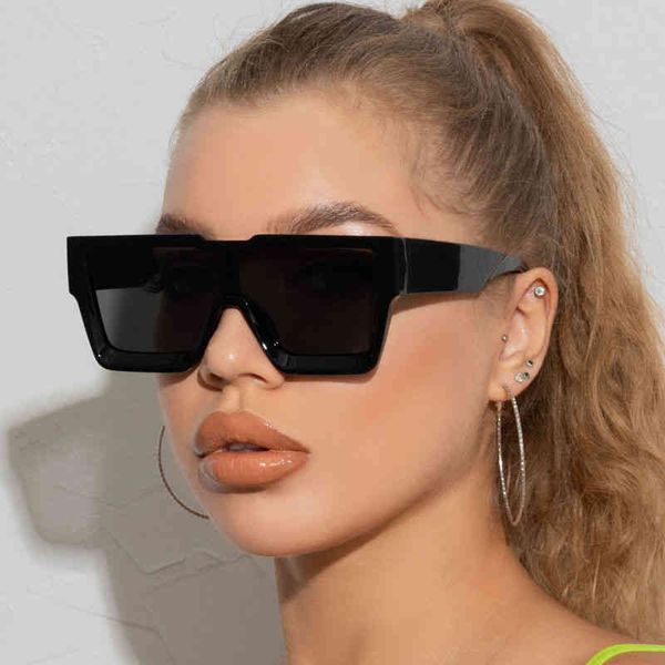 gg designer cycle luxurious fashion cc sunglasses womans mens european american one-piece large frame square fashion flow, White;black
gg designer cycle luxurious fashion cc sunglasses womans mens european american one-piece large frame square fashion flow, White;black