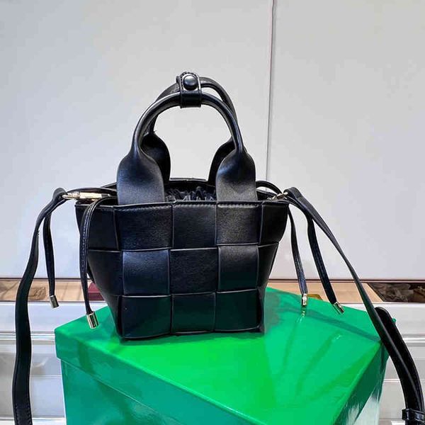evening bag shoulder new bucket s tote handbags women designer-handbags fashion weaving leather designer handbag crossbody basket purses 050
evening bag shoulder new bucket s tote handbags women designer-handbags fashion weaving leather designer handbag crossbody basket purses 050