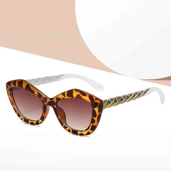 sunglasses fashion fried dough twist color matching legs ins flow cat's eye glasses bu34, White;black
sunglasses fashion fried dough twist color matching legs ins flow cat's eye glasses bu34, White;black