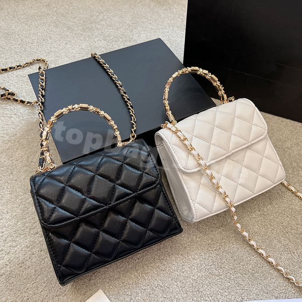designer cross body bag fashion ladies chain handbag rhombus enamel bag can be portable leather delicate and small 14cmx11cm
designer cross body bag fashion ladies chain handbag rhombus enamel bag can be portable leather delicate and small 14cmx11cm