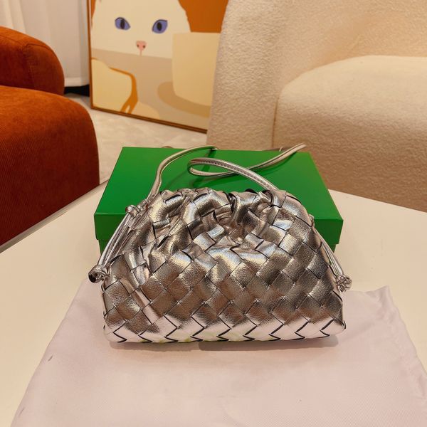 designer bag for women classic shoulder bags women mini clutch purse woven wallet female solid color purses 230427bj
designer bag for women classic shoulder bags women mini clutch purse woven wallet female solid color purses 230427bj