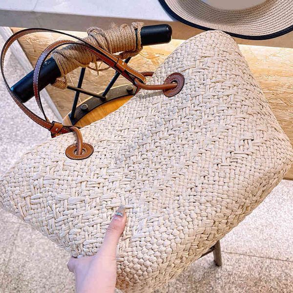 summer designer straw basket women beach sector handbag shoulder bags leather crossbody female bucket 220412
summer designer straw basket women beach sector handbag shoulder bags leather crossbody female bucket 220412