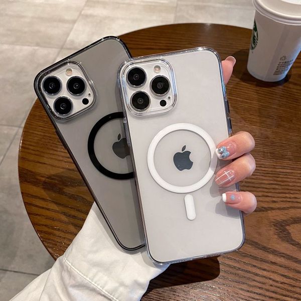 new style clear and hard phone cases for iphone 13promax 12 11 xr with metal key and magnetic suction cover case
new style clear and hard phone cases for iphone 13promax 12 11 xr with metal key and magnetic suction cover case