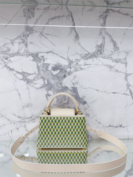 2022 new famous shoulder bags designer two-tone purse designer bag genuine leather luxury small crossbody handbags with wide removable strap
2022 new famous shoulder bags designer two-tone purse designer bag genuine leather luxury small crossbody handbags with wide removable strap