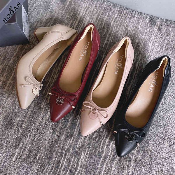 dress shoes comfortable non slip soft soled high heels sheepskin pointed bow single shoes shallow mouth thick work clothes professional, Black
dress shoes comfortable non slip soft soled high heels sheepskin pointed bow single shoes shallow mouth thick work clothes professional, Black