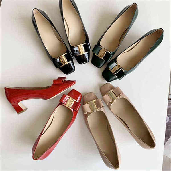 square head metal buckle thick heel fashion single shoes cow patent leather women's office commuter high heels profional, Black
square head metal buckle thick heel fashion single shoes cow patent leather women's office commuter high heels profional, Black
