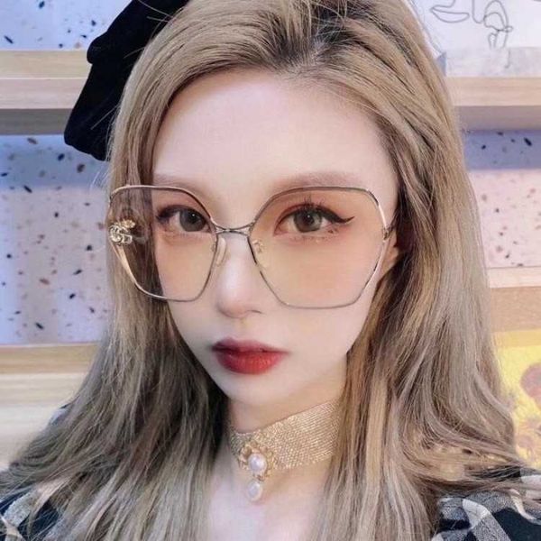 luxury designer 2021 new g ni star same sunglasses female gg0818 irregular large frame small face sunglasses, White;black
luxury designer 2021 new g ni star same sunglasses female gg0818 irregular large frame small face sunglasses, White;black