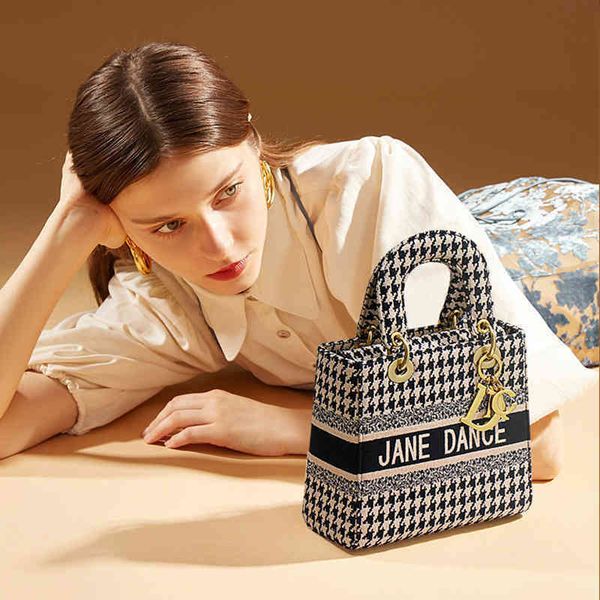 purses new summer princess bag fashion women's bag versatile net red fashion classic bird lattice shoulder bag
purses new summer princess bag fashion women's bag versatile net red fashion classic bird lattice shoulder bag