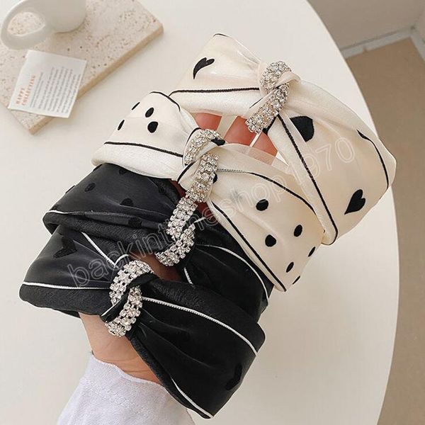 fashion women headband dot point hairband wide side rhinestone headwear girls center knot headdress hair accessories, Slivery;white
fashion women headband dot point hairband wide side rhinestone headwear girls center knot headdress hair accessories, Slivery;white
