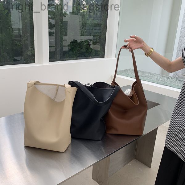 vintage classic women shoulder bag brand design solid pu leather tote bag female large capacity ol travel bucket handbag w220810
vintage classic women shoulder bag brand design solid pu leather tote bag female large capacity ol travel bucket handbag w220810