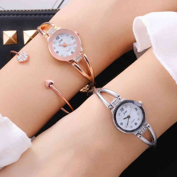 diamond inlaid fashion bracelet watch small lovely stainls steel leisure ladi girlfriends watch, Slivery;brown
diamond inlaid fashion bracelet watch small lovely stainls steel leisure ladi girlfriends watch, Slivery;brown