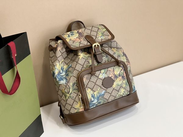 new designer design backpack men's and women's universal flower pattern backpack size 26cm
new designer design backpack men's and women's universal flower pattern backpack size 26cm