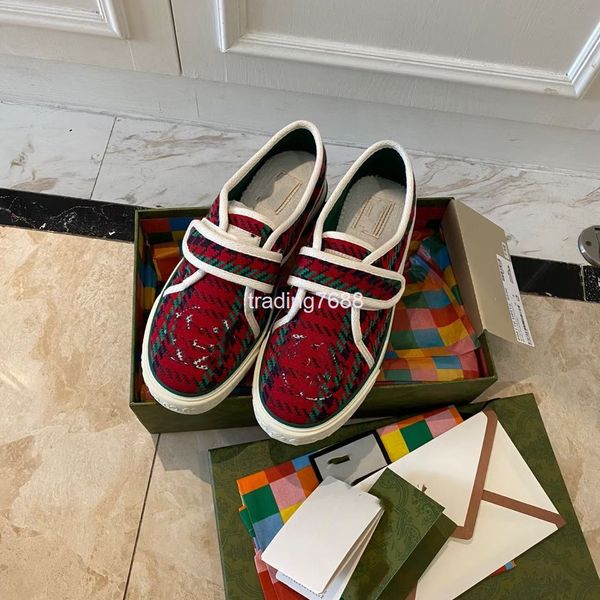 dress shoes canvas color matching women's single shoes flat heels round head lace up casual breathable board, Black
dress shoes canvas color matching women's single shoes flat heels round head lace up casual breathable board, Black