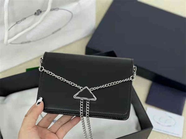 iconic sequined shoulder bags vintage shiny metal leather baguette detachable & adjustable chains strap handbags
iconic sequined shoulder bags vintage shiny metal leather baguette detachable & adjustable chains strap handbags
