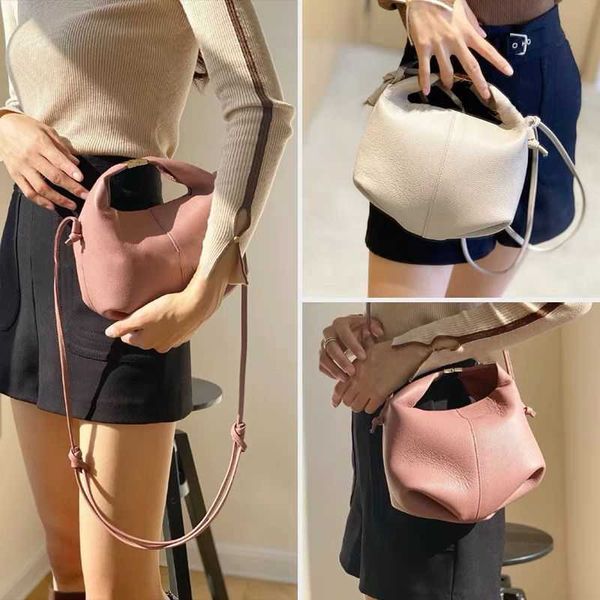 designer luxury french polene minority designed bento lunch box handbag high texture messenger chain women's bag light luxury style
designer luxury french polene minority designed bento lunch box handbag high texture messenger chain women's bag light luxury style