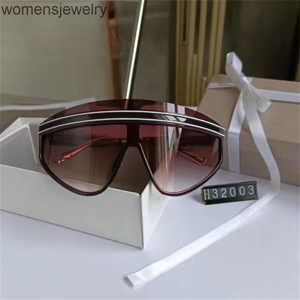 designer sunglasses luxury classic man eyeglasses pc frame outdoor shades fashion beach lady sun glasses mirrors for woman, White;black
designer sunglasses luxury classic man eyeglasses pc frame outdoor shades fashion beach lady sun glasses mirrors for woman, White;black