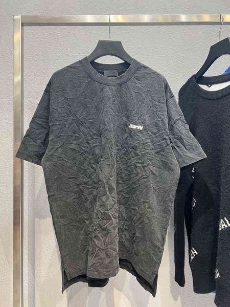 men's t-shirts high version b anti alphabet embroidery os off shoulder short sleeve paris wrinkled technology split hem t-shirt, White;black
men's t-shirts high version b anti alphabet embroidery os off shoulder short sleeve paris wrinkled technology split hem t-shirt, White;black