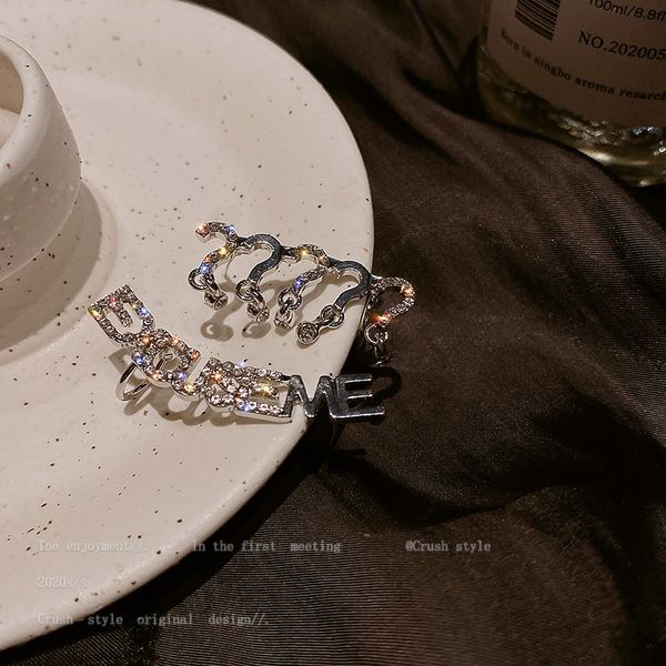 925 silver stud rhinestone-encrusted asymmetric personality question mark ear clip european and american exaggerated earrings fashion englis, Golden
925 silver stud rhinestone-encrusted asymmetric personality question mark ear clip european and american exaggerated earrings fashion englis, Golden