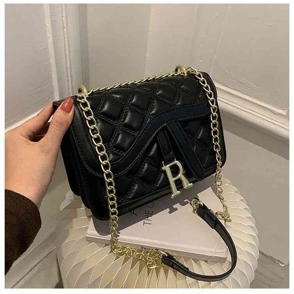 small female autumn new fashion lingge chain small square versatile ins red single messenger clearance outlet sale
small female autumn new fashion lingge chain small square versatile ins red single messenger clearance outlet sale