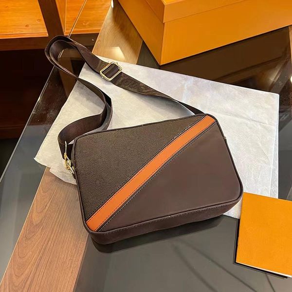 designer shoulder bag op39 men crossbody bags luxury camera handbag fashion messenger purse pu leather pockets male outdoor pack
designer shoulder bag op39 men crossbody bags luxury camera handbag fashion messenger purse pu leather pockets male outdoor pack