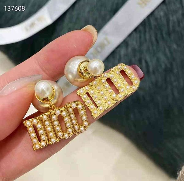 fine jewellery ornament charm earring letter earrings, the front and back bead design is very gentle, and the classic letter shape is matche, Golden
fine jewellery ornament charm earring letter earrings, the front and back bead design is very gentle, and the classic letter shape is matche, Golden