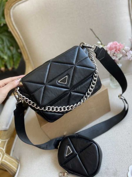 hh luxurys designers bags re-edition diamond lattice crossbody bag genuine leather quilted shoulder prads handbag 3 in 1 with long strap and
hh luxurys designers bags re-edition diamond lattice crossbody bag genuine leather quilted shoulder prads handbag 3 in 1 with long strap and