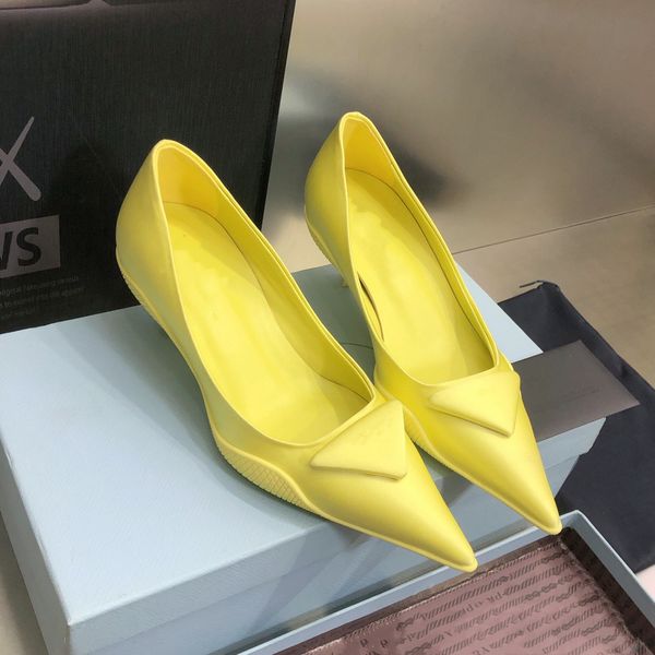 2022 designer slides women man slippers luxury sandals brand sandals real leather flip flop flats slide casual shoes sneakers boots by 1203, Black
2022 designer slides women man slippers luxury sandals brand sandals real leather flip flop flats slide casual shoes sneakers boots by 1203, Black