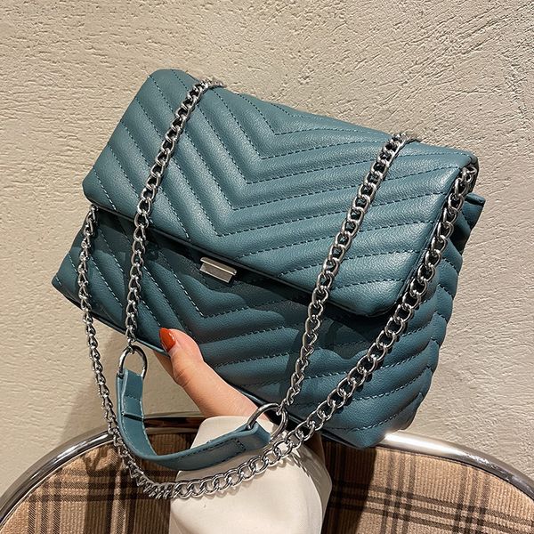 luxury handbags chain woman bag retro designer black pu leather women's shoulder crossbody bags 2022 trend branded female tote y220802
luxury handbags chain woman bag retro designer black pu leather women's shoulder crossbody bags 2022 trend branded female tote y220802