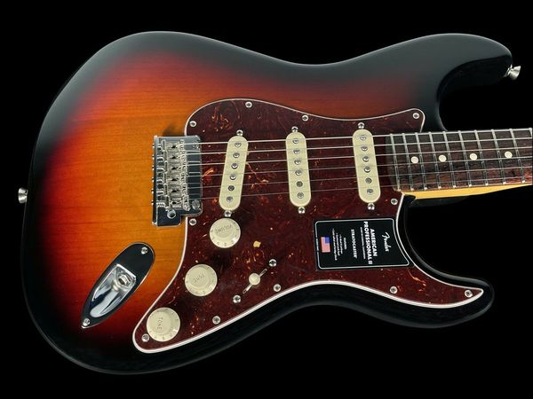2022 st american pro ii usa strat w rosewood fretboard ~ 3tsb electric guitar 
2022 st american pro ii usa strat w rosewood fretboard ~ 3tsb electric guitar