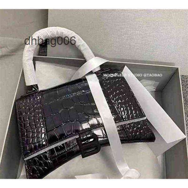 handbag balencaigass bag paris designer s balencaigs 2022 handags hourglass crocodile high version star same high-grade leather handag famil
handbag balencaigass bag paris designer s balencaigs 2022 handags hourglass crocodile high version star same high-grade leather handag famil