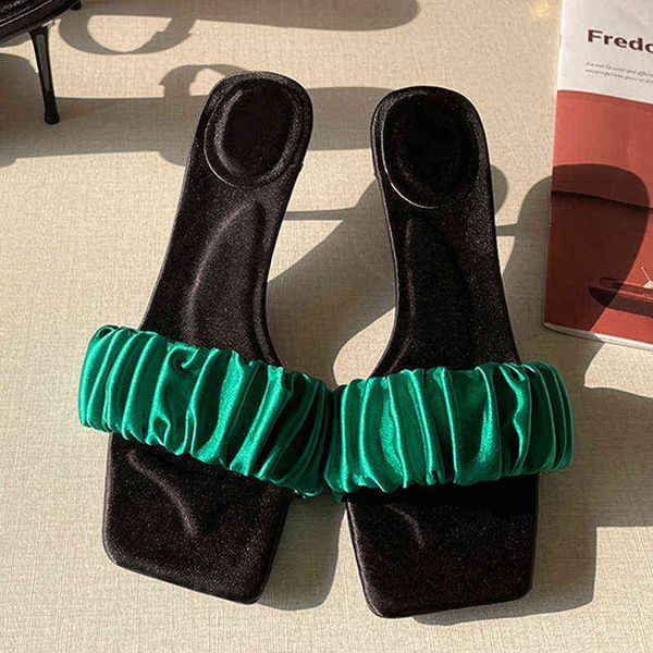 slippers new sliders shoes women mules party pleated silk gladiator sandals open toe low thin heels flip flops 220321, Black
slippers new sliders shoes women mules party pleated silk gladiator sandals open toe low thin heels flip flops 220321, Black