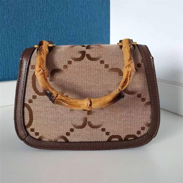 bamboo bags totes bag fashion women crossbody handbag luxurys designers clutch shoulder purse handbags metallic printing leather purse chain
bamboo bags totes bag fashion women crossbody handbag luxurys designers clutch shoulder purse handbags metallic printing leather purse chain