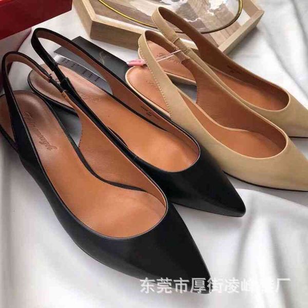 sandals french leather baotou sandals fairy style korean version pointed thick heel back empty flat shoes, Black
sandals french leather baotou sandals fairy style korean version pointed thick heel back empty flat shoes, Black