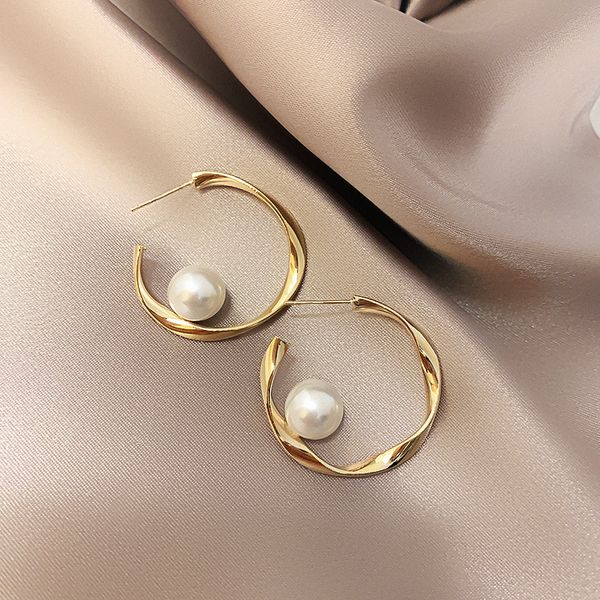 real gold plating 925 silver needle korean pearl c- type ear ring simple graceful net red tide french earrings vintage earrings, Golden
real gold plating 925 silver needle korean pearl c- type ear ring simple graceful net red tide french earrings vintage earrings, Golden