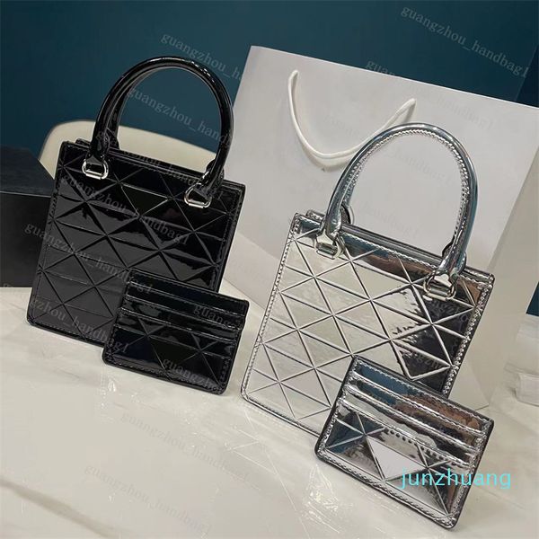 pra da bag designer shoulder bags women silver handbags luxury mini mirror purses shiny baguettes patent leather chain hobos saddles underar
pra da bag designer shoulder bags women silver handbags luxury mini mirror purses shiny baguettes patent leather chain hobos saddles underar