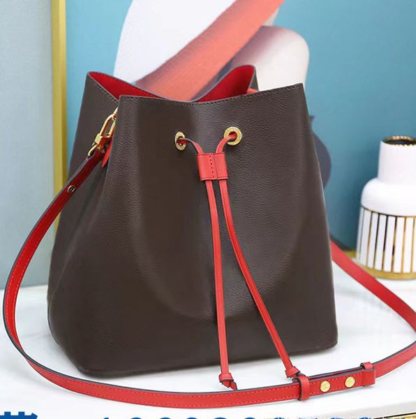 sales newe luxuryi designera women shoulder bags old flower bucket bag famous drawstring handbags cross body purse oftr crossbody satchel h
sales newe luxuryi designera women shoulder bags old flower bucket bag famous drawstring handbags cross body purse oftr crossbody satchel h